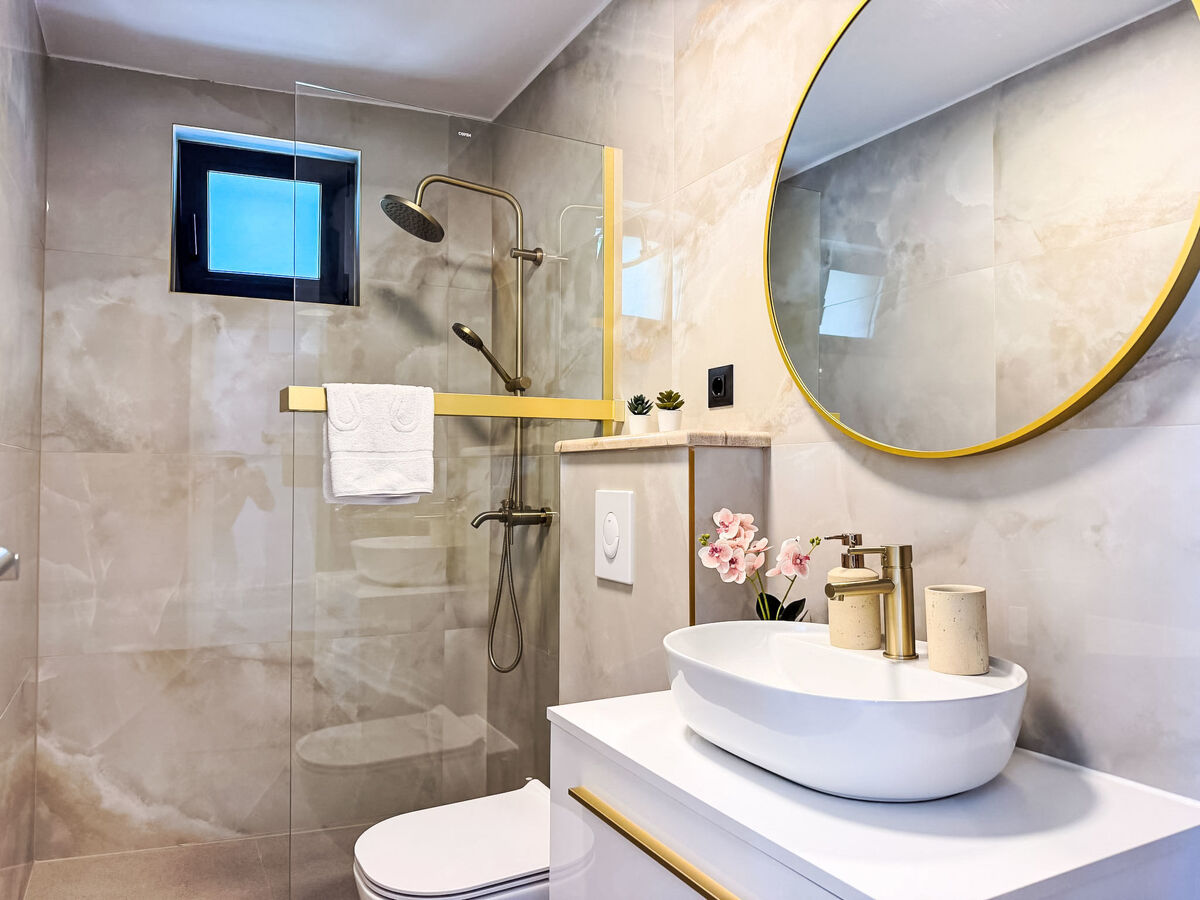 Haus Anna – Maison avec piscine et vue mer - Photo 33