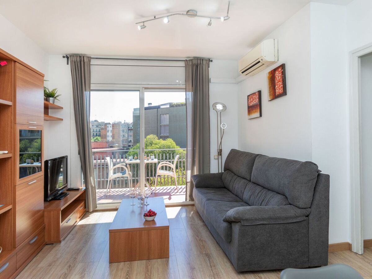 Apt 3 chambres Eixample, métro Rocafort à 250m - Photo 1