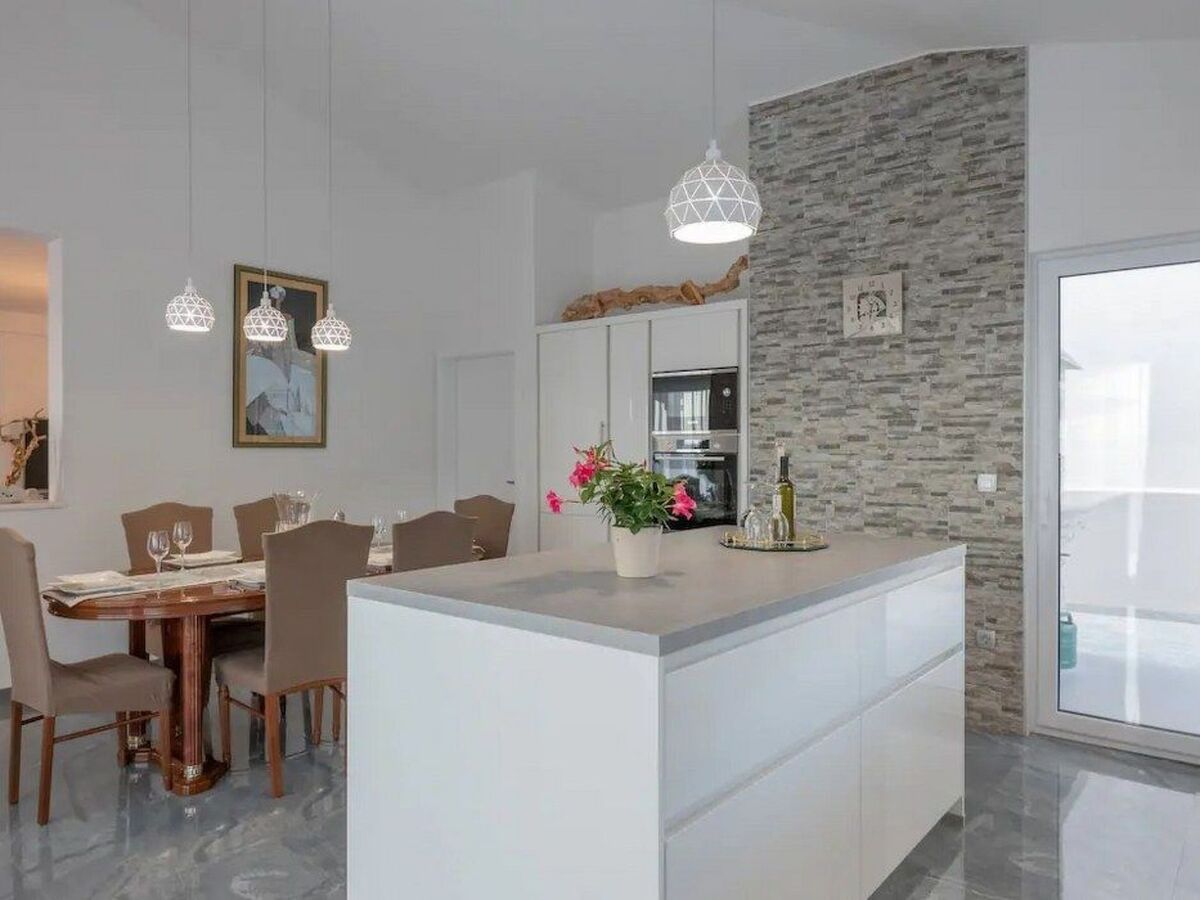 Villa Mira Mel à Makarska : maison 10 pers, piscine privée - Photo 12
