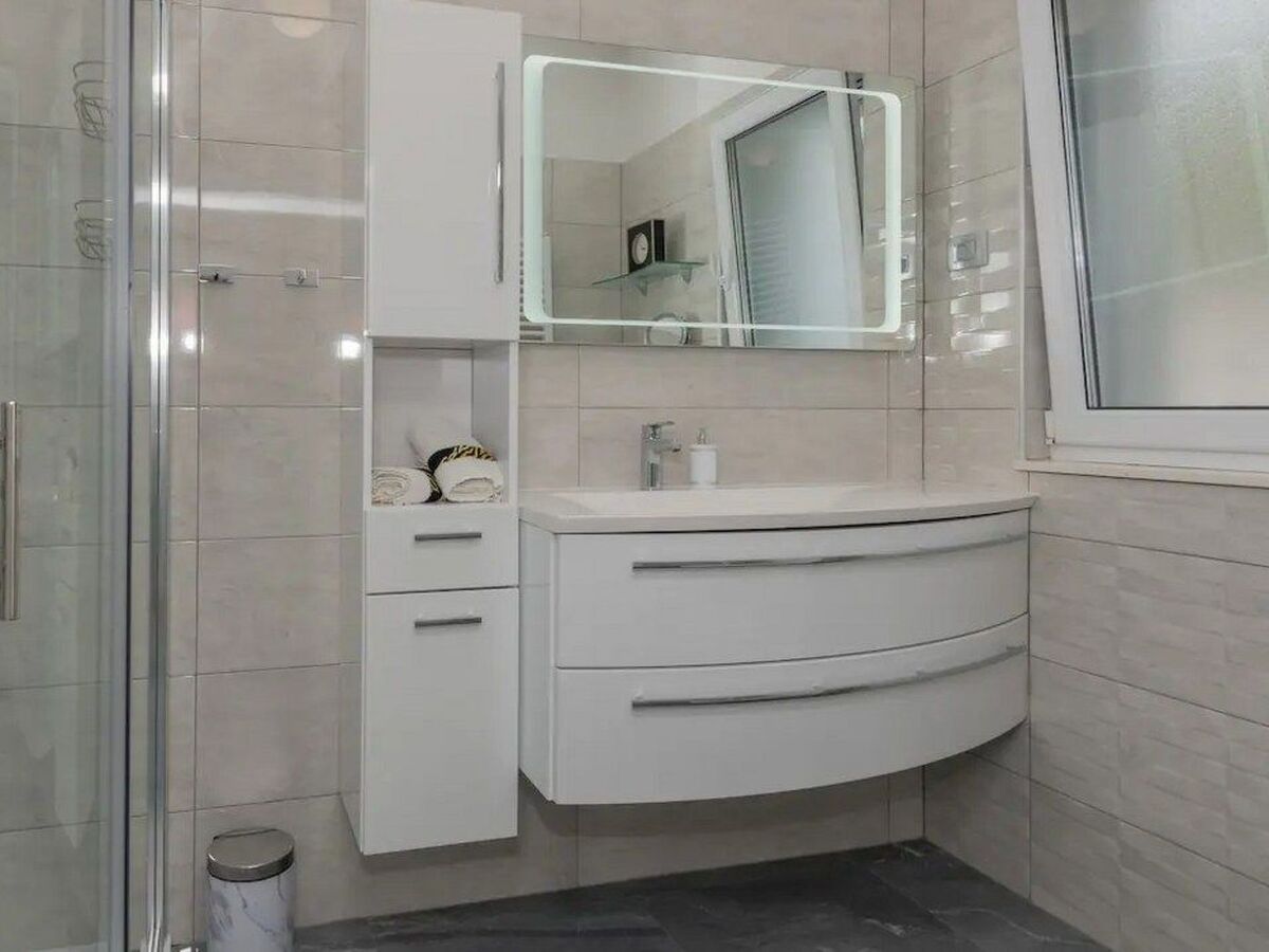 Villa Mira Mel à Makarska : maison 10 pers, piscine privée - Photo 17