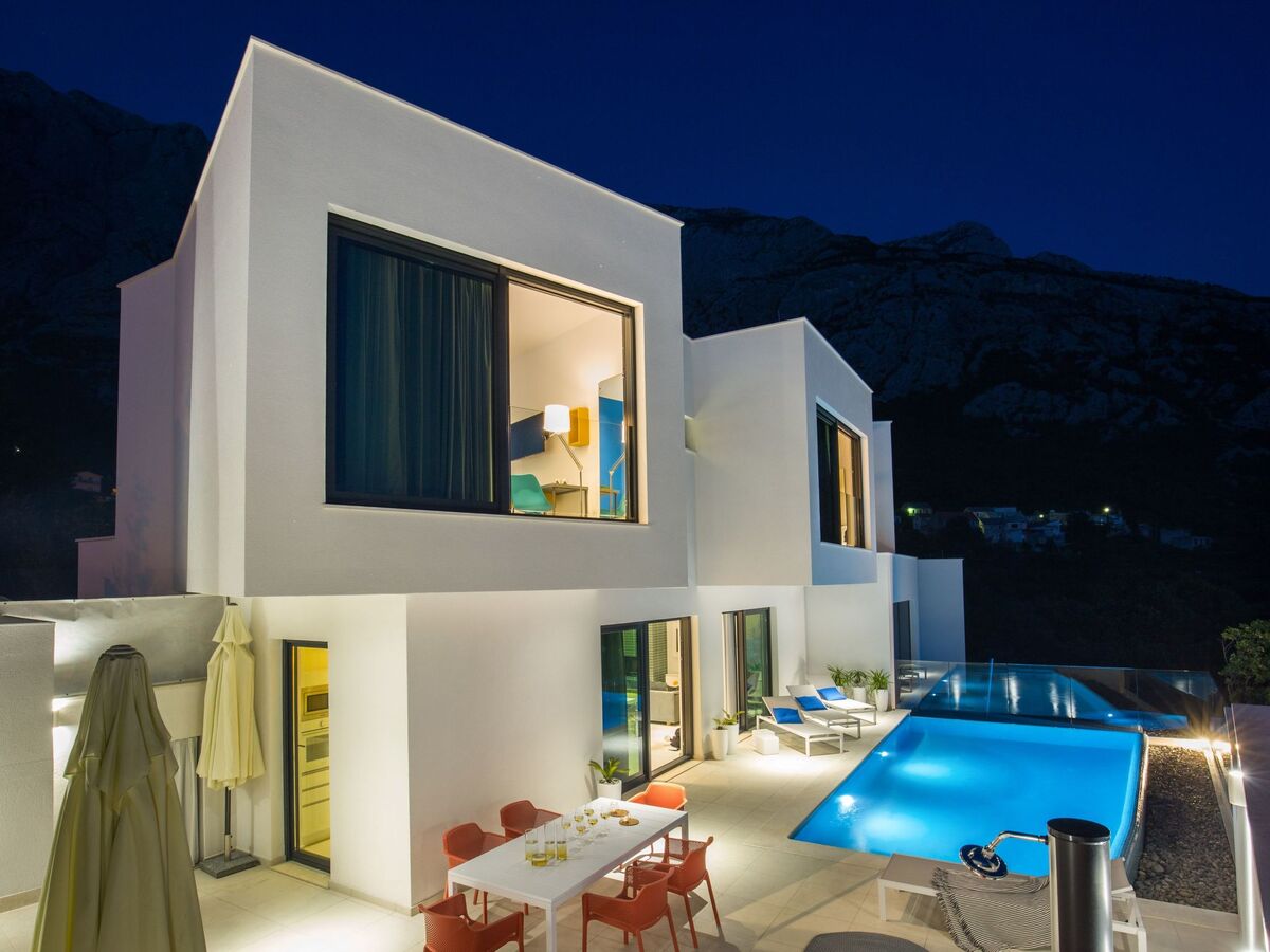 Schöne Villa Zvizdan mit Infinity-Pool, Maison 8 personnes à Makarska - Photo 32