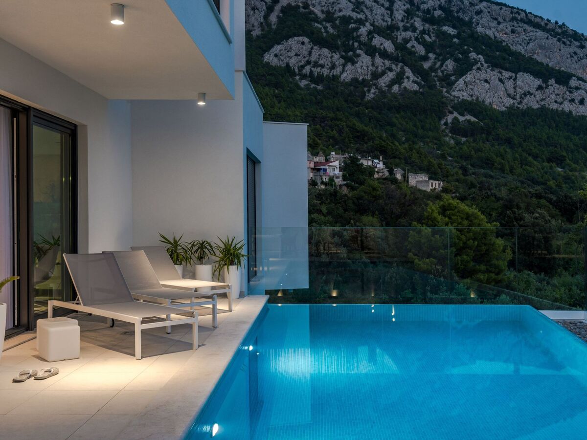 Schöne Villa Zvizdan mit Infinity-Pool, Maison 8 personnes à Makarska - Photo 33