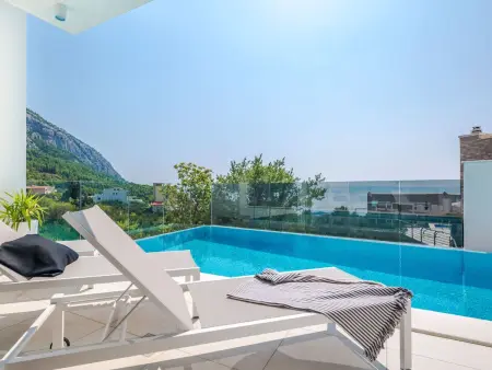 Schöne Villa Zvizdan mit Infinity-Pool, Maison Makarska 8 personnes