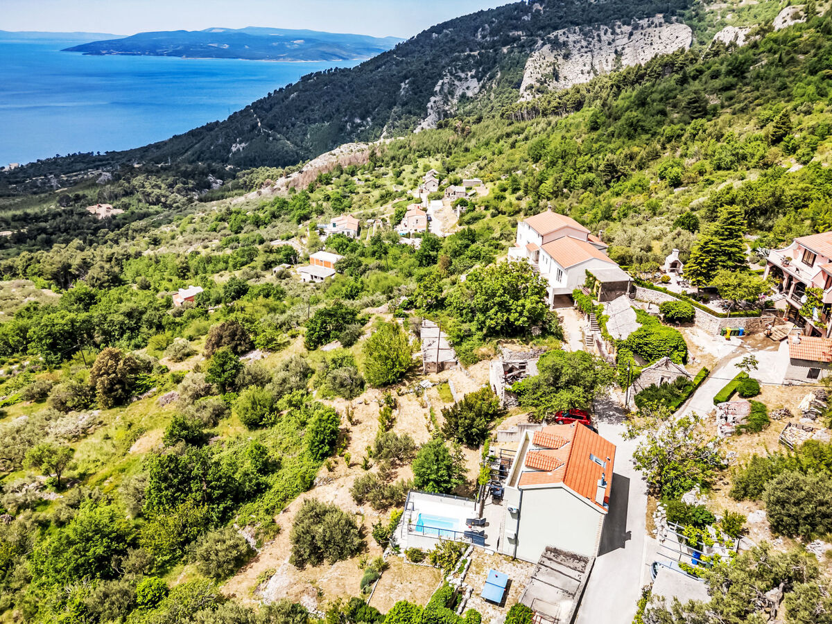 Villa Marina à Makarska : maison 3 chambres avec piscine chauffée - Photo 8