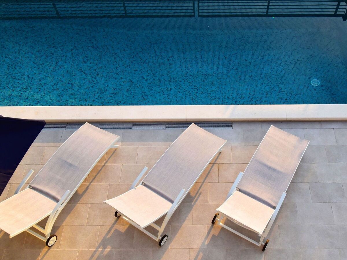Villa Zoran – Maison 9 pers, piscine chauffée à Makarska - Photo 23