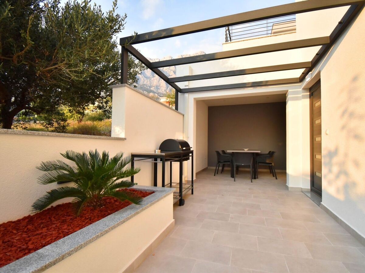 Villa Zoran – Maison 9 pers, piscine chauffée à Makarska - Photo 26