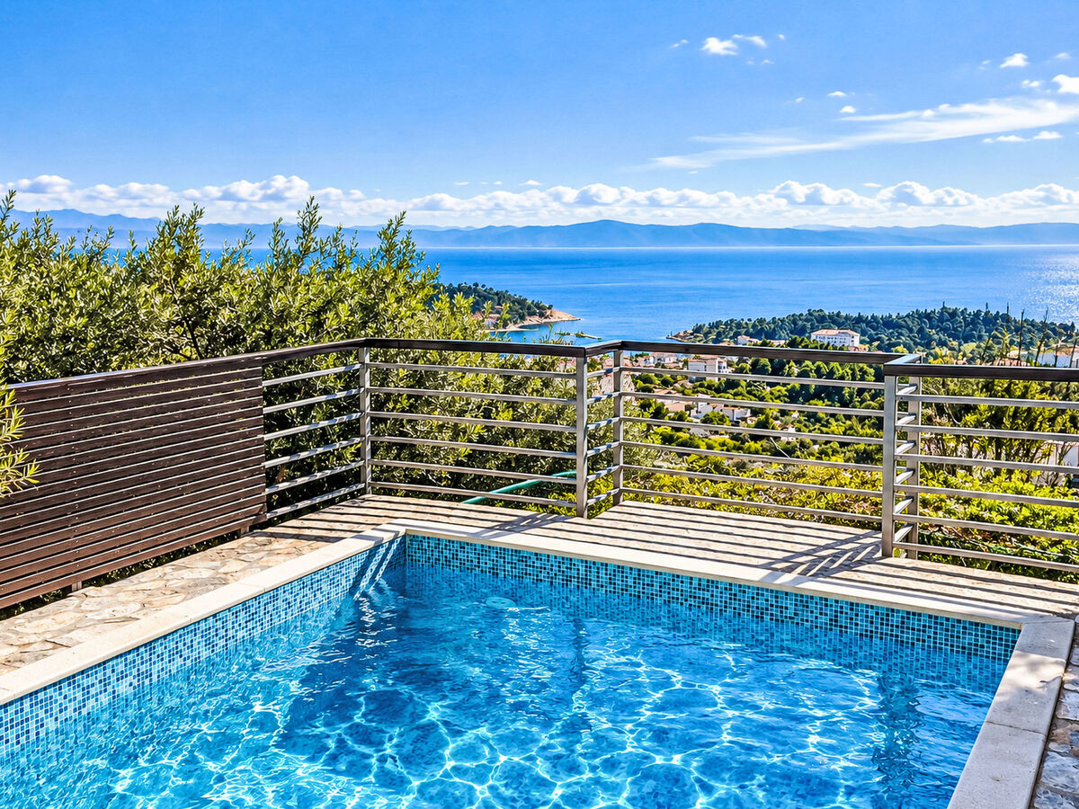 Haus Prezenca – Maison avec piscine chauffée à Makarska - Photo 1