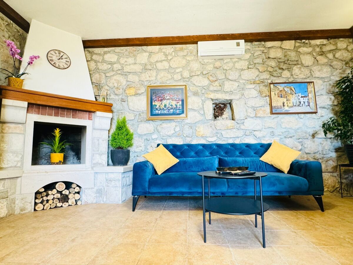 Haus Prezenca – Maison avec piscine chauffée à Makarska - Photo 15