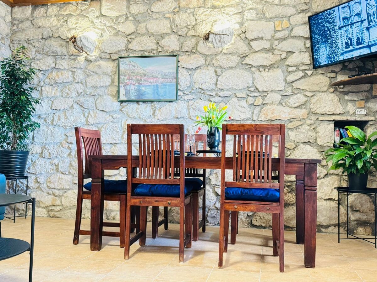 Haus Prezenca – Maison avec piscine chauffée à Makarska - Photo 20