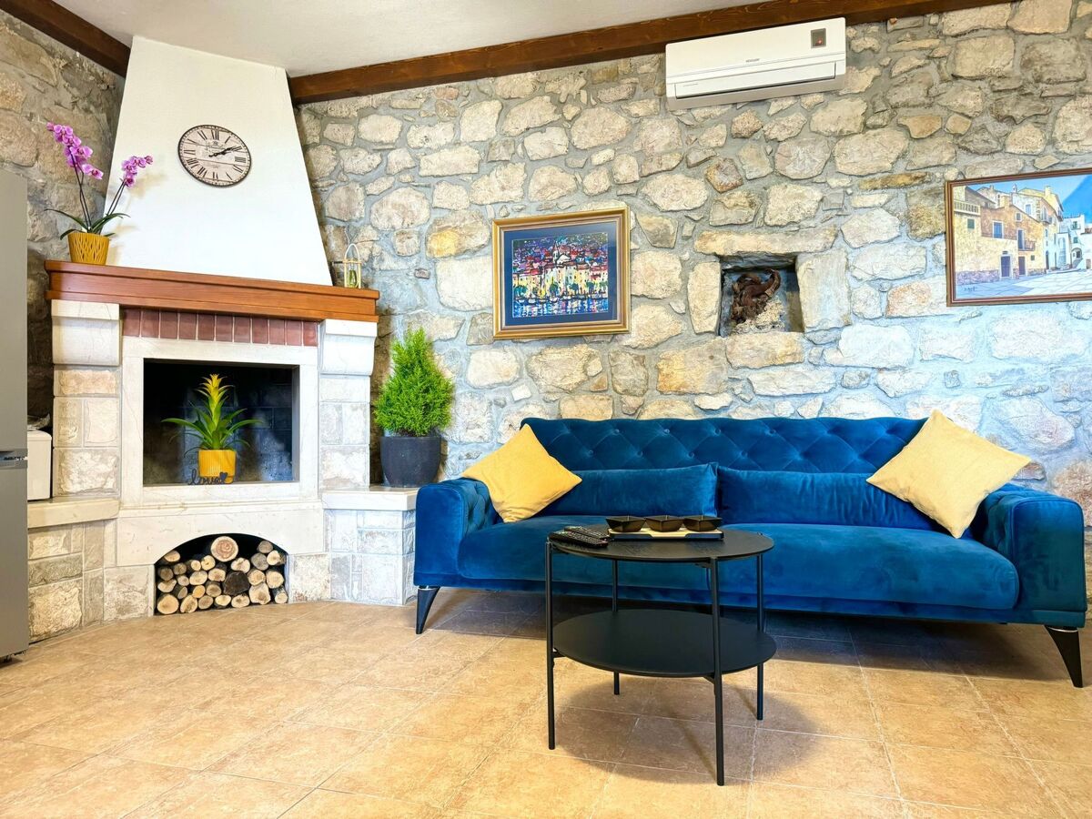 Haus Prezenca – Maison avec piscine chauffée à Makarska - Photo 27