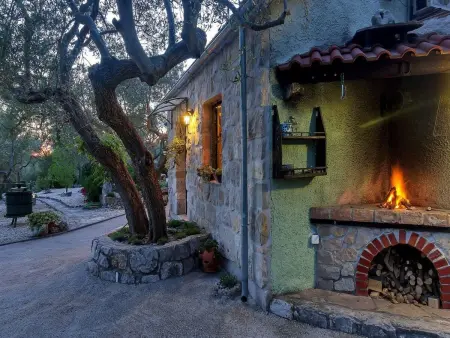 Maison Dora à Makarska avec jacuzzi et jardin : photo 29