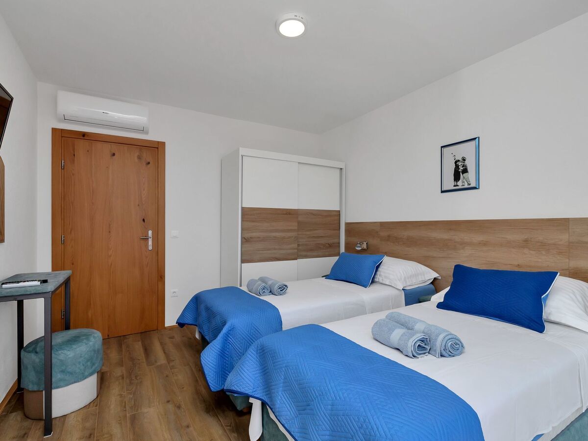 Villa moderne 3 chambres avec piscine chauffée à Makarska - Photo 27