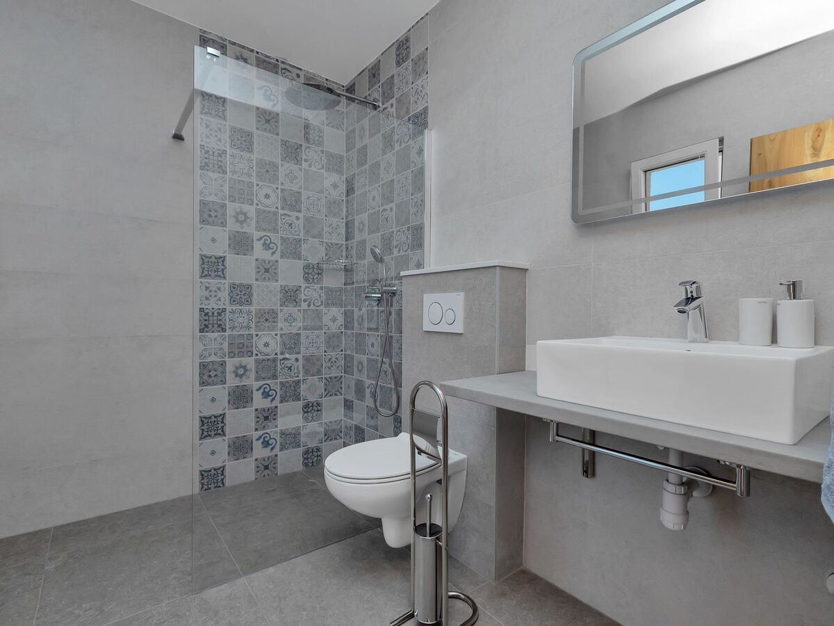 Villa moderne 3 chambres avec piscine chauffée à Makarska - Photo 29