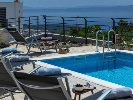 Location maison à Makarska, Moderne Villa Smart mit Pool und Meerblick