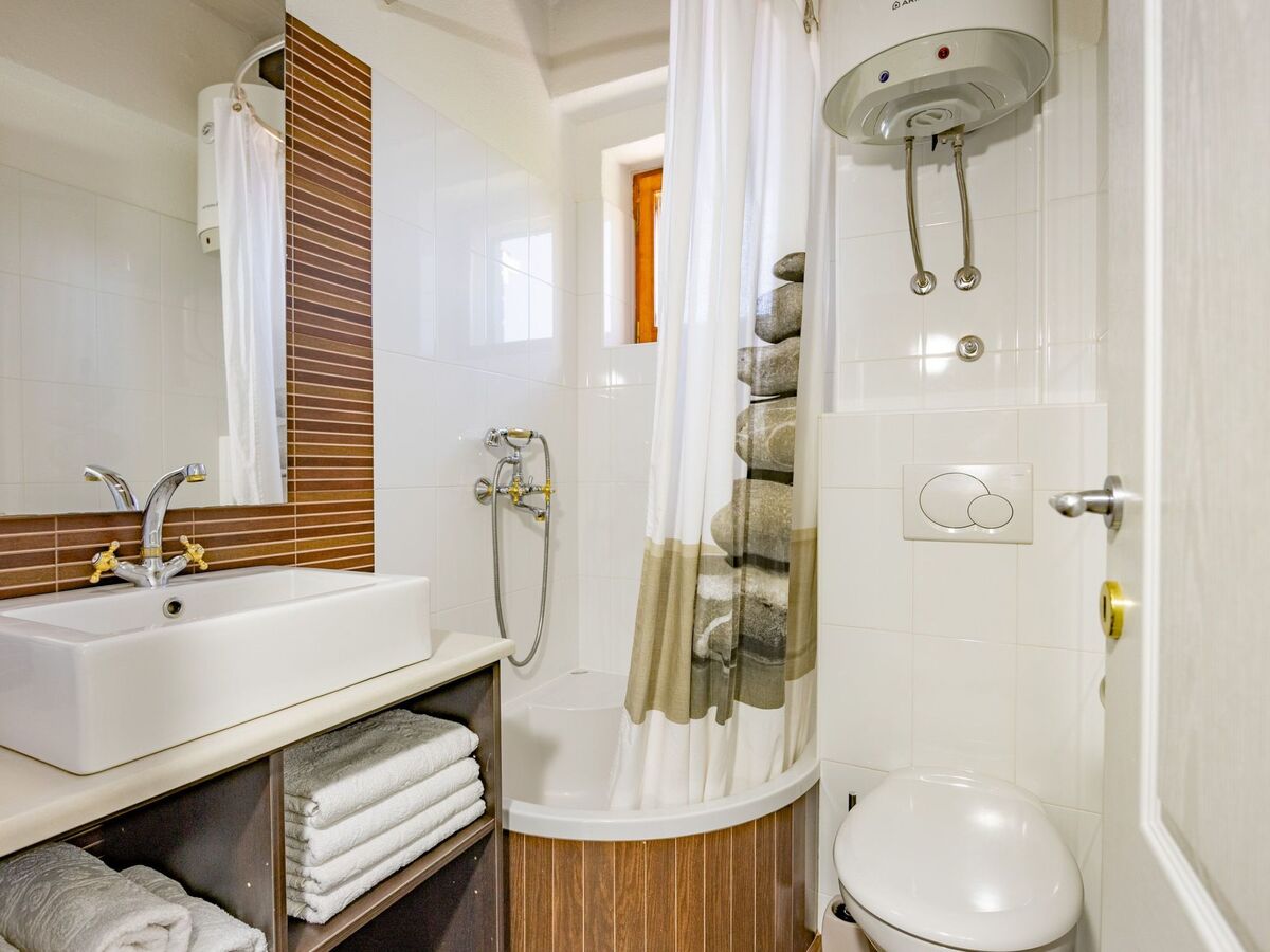 Haus Melita, maison avec piscine chauffée à Makarska - Photo 45