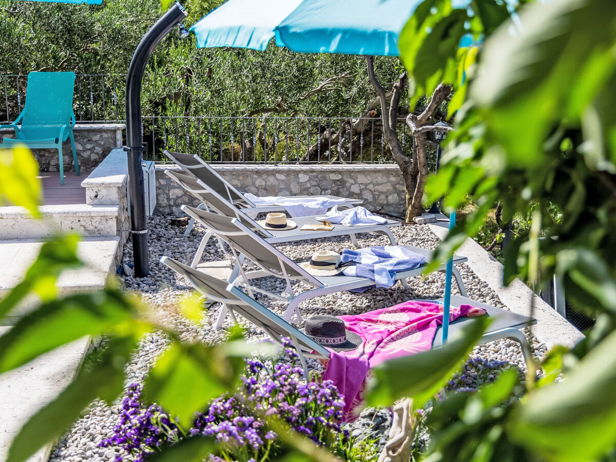 Villa Kety : maison avec piscine privée à Makarska - Photo 12
