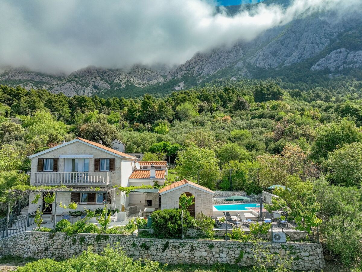 Villa Kety : maison avec piscine privée à Makarska - Photo 24