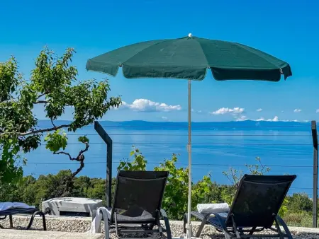 Villa Kety : maison avec piscine privée à Makarska