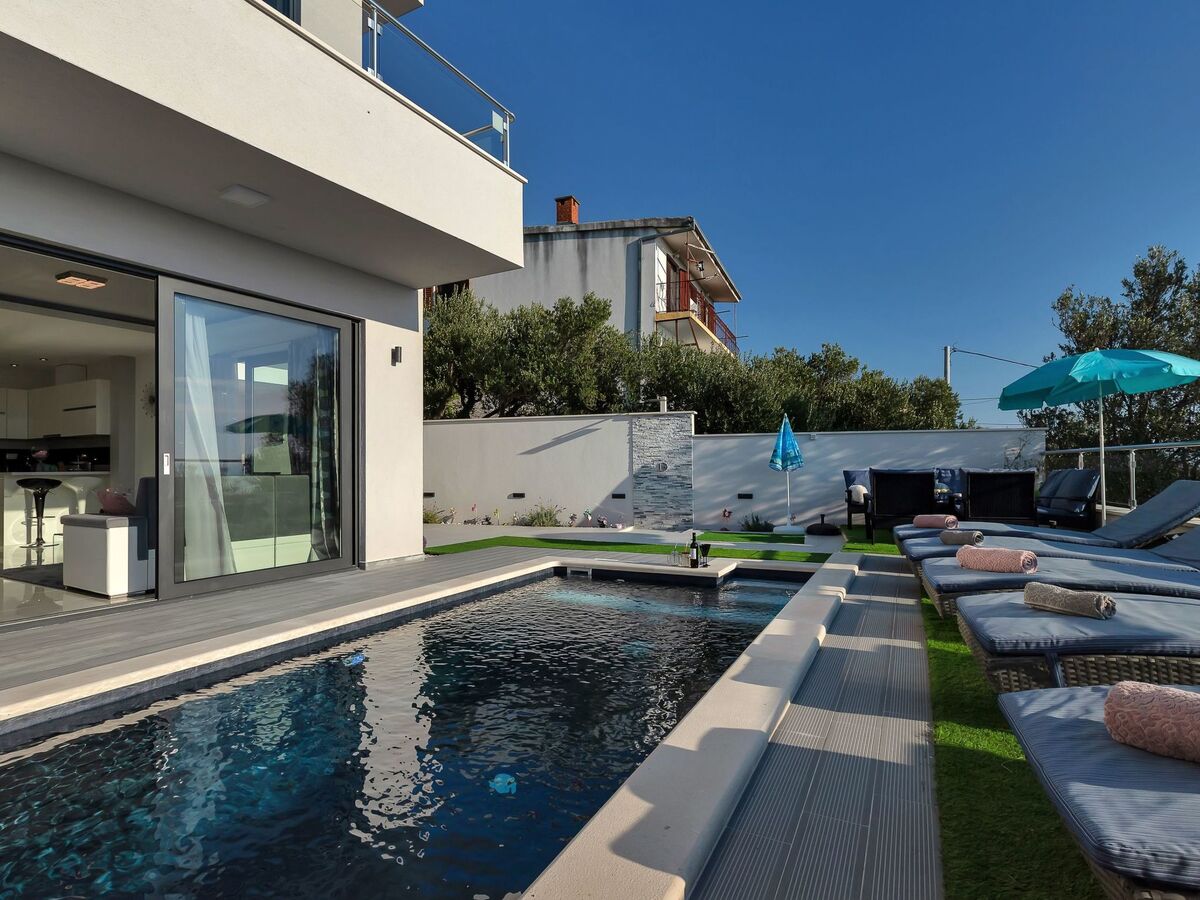 Villa Nera : maison avec piscine privée chauffée à Makarska - Photo 6