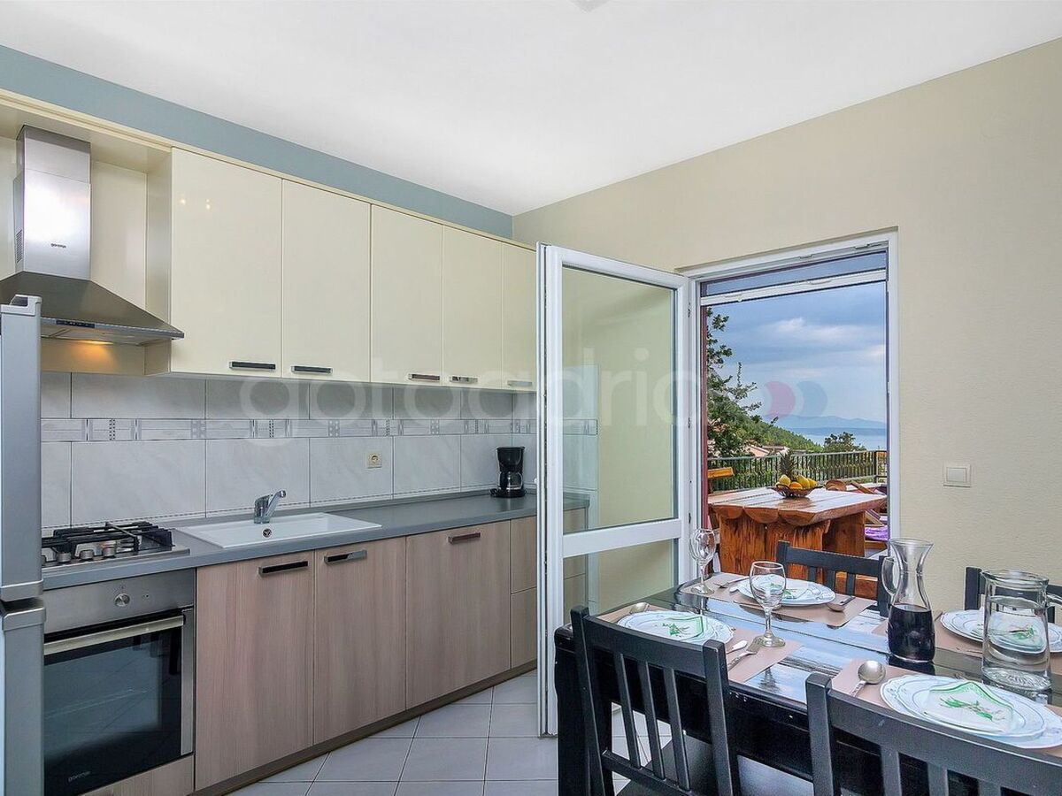 Maison avec bain à remous face à la mer, Makarska - Photo 10