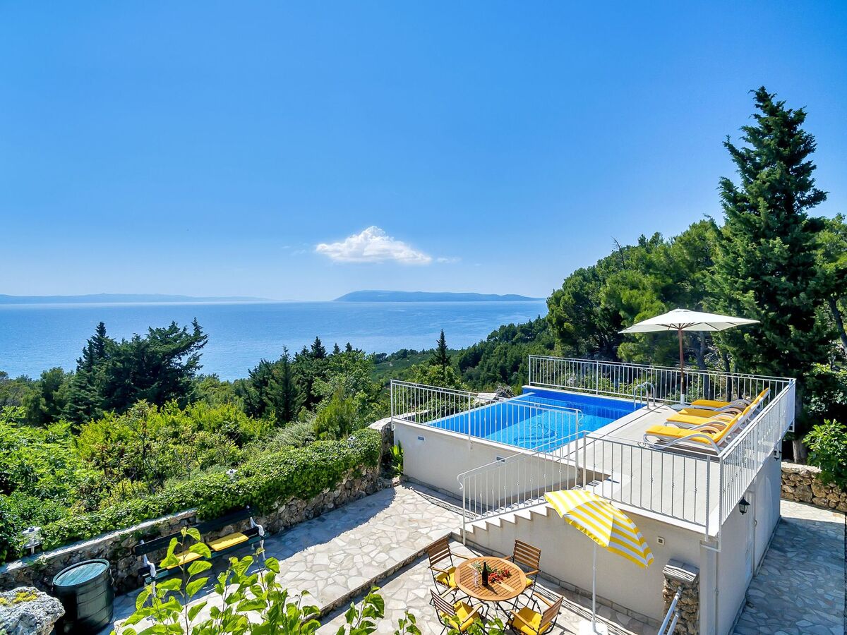 Haus Finestra – Maison avec piscine et vue mer à Tučepi - Photo 1