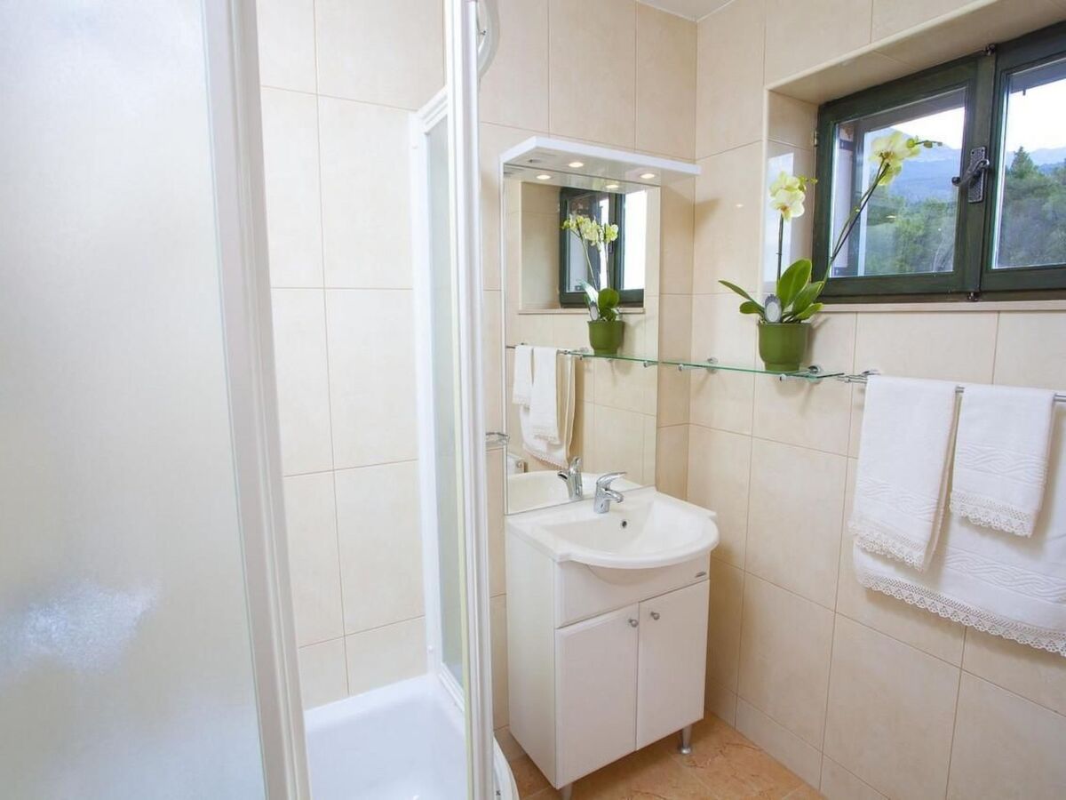Haus Finestra – Maison avec piscine et vue mer à Tučepi - Photo 33
