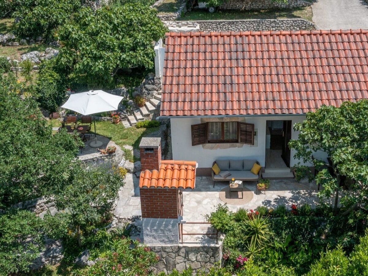 Maison Mendy à Tučepi avec jacuzzi et jardin - Photo 9