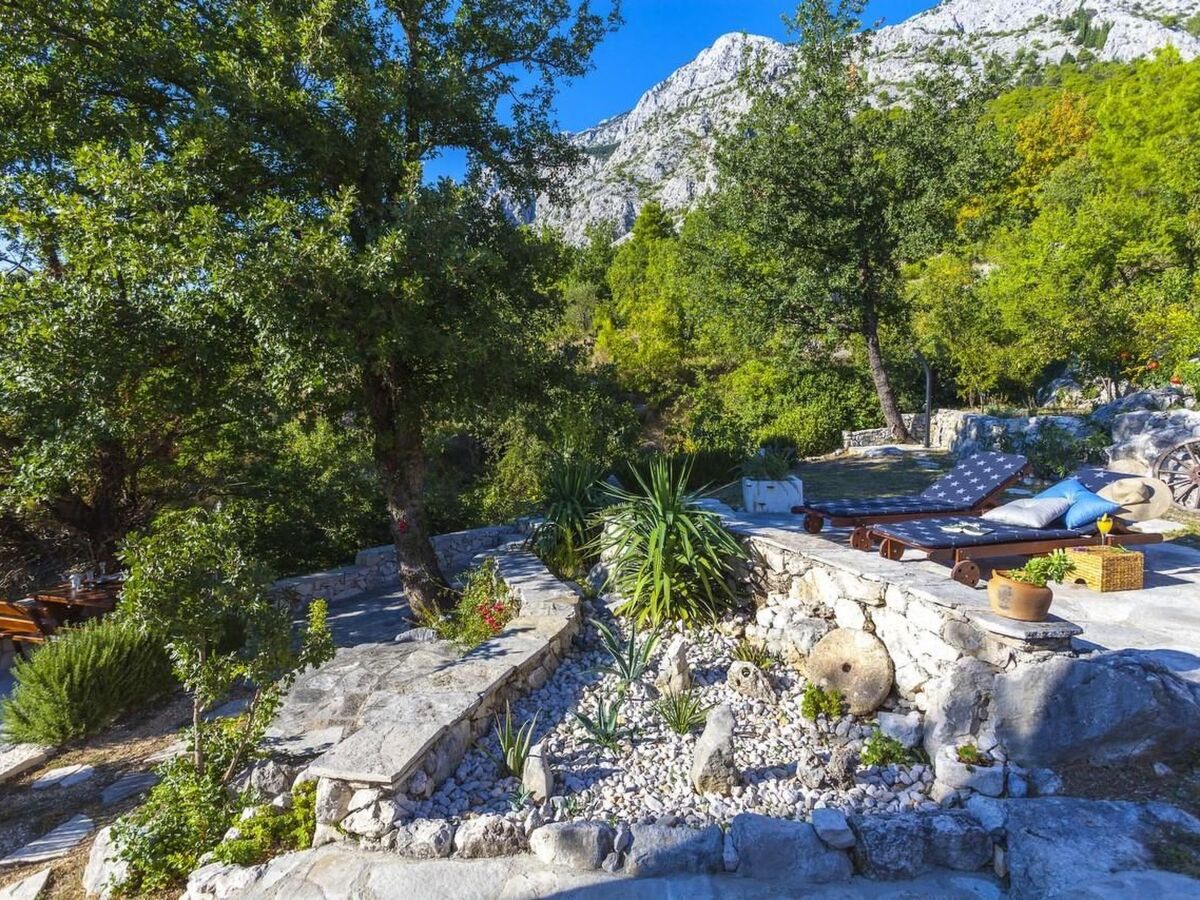 Maison Mendy à Tučepi avec jacuzzi et jardin - Photo 19