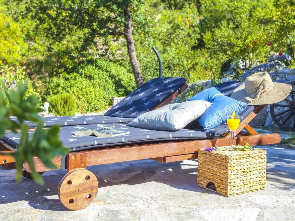 Maison Mendy à Tučepi avec jacuzzi et jardin - Photo 20