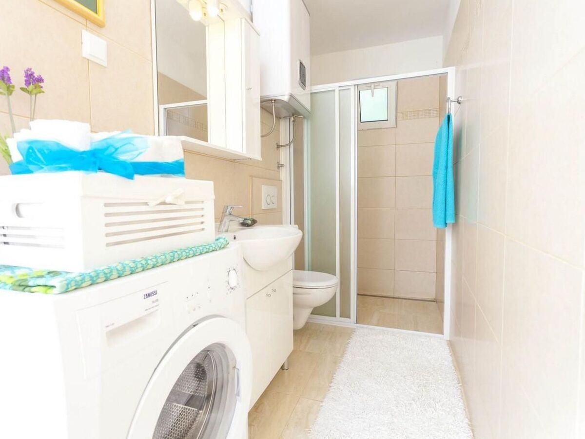 Maison Mendy à Tučepi avec jacuzzi et jardin - Photo 40