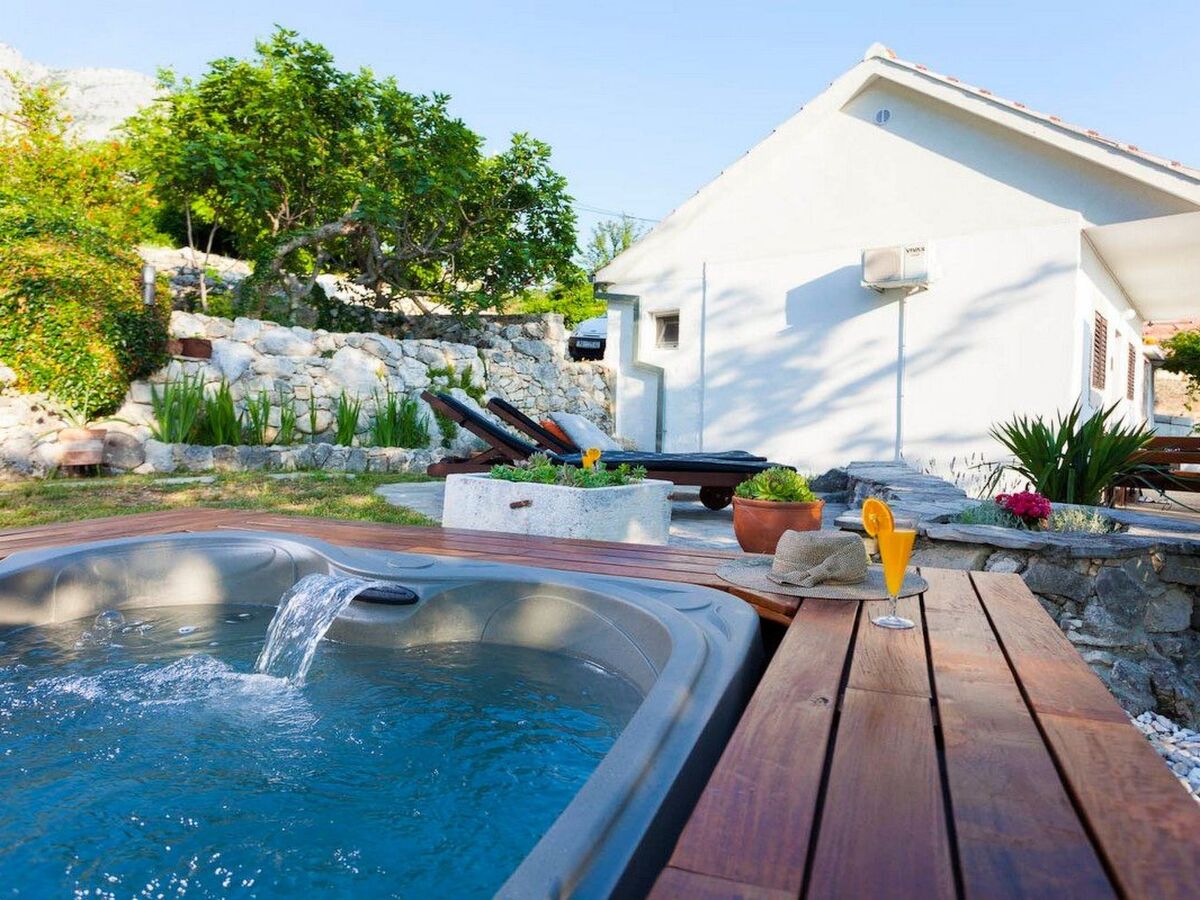 Maison Mendy à Tučepi avec jacuzzi et jardin - Photo 44