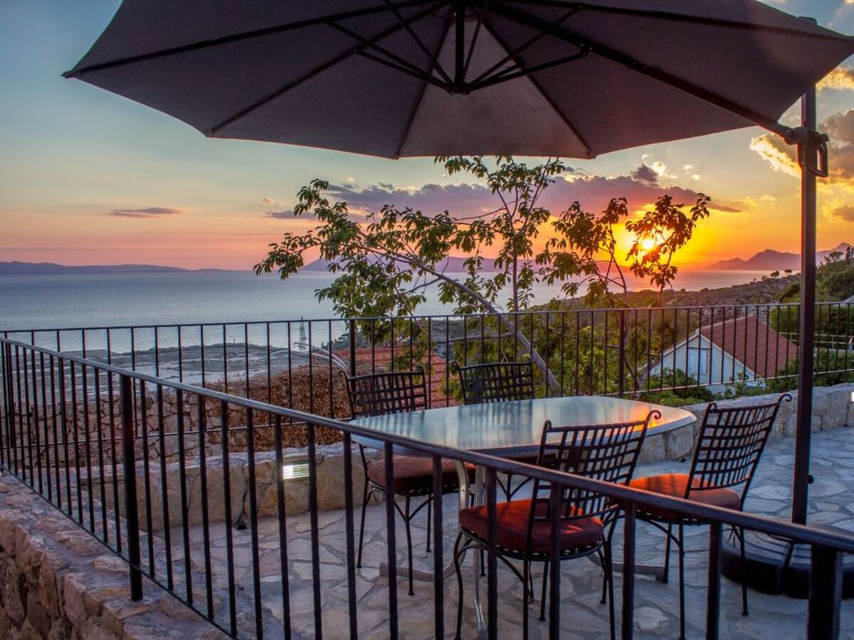 Maison avec piscine privée et vue mer à Podgora - Photo 3