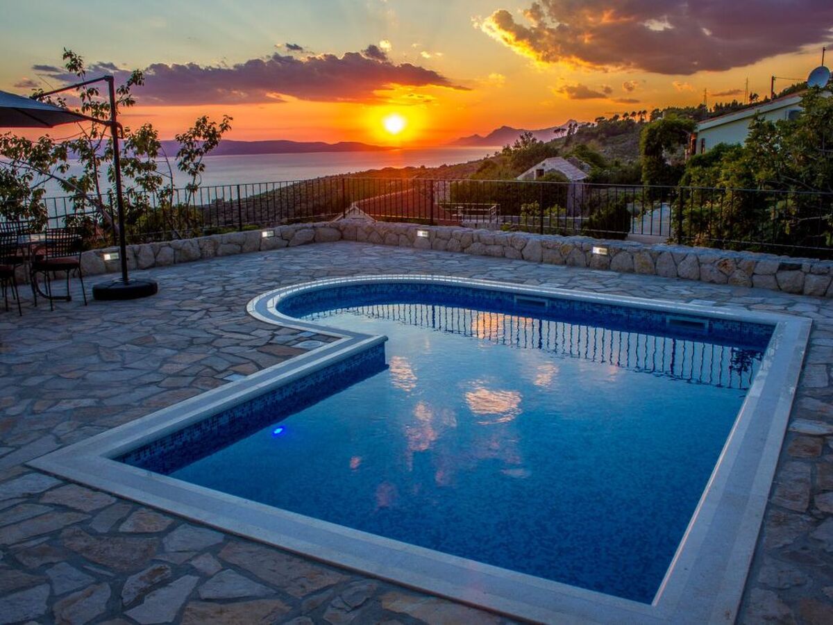 Maison avec piscine privée et vue mer à Podgora - Photo 4