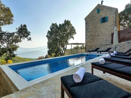 Barbarello - Maison 4 chambres, piscine chauffée, vue mer : photo 10