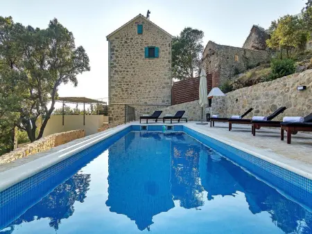 Barbarello - Maison 4 chambres, piscine chauffée, vue mer : photo 17