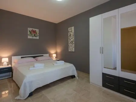 Villa 8 pers. Grubine : piscine privée et jardin : photo 10