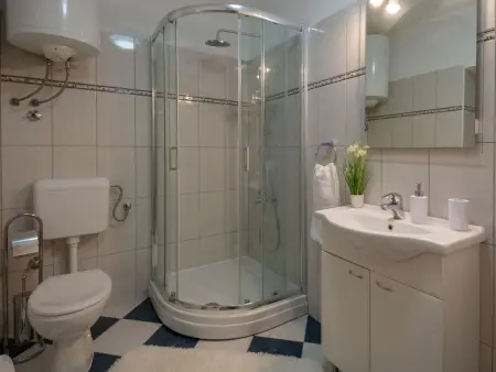 Villa 8 pers. Grubine : piscine privée et jardin : photo 12