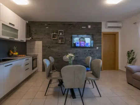 Villa 8 pers. Grubine : piscine privée et jardin : photo 17