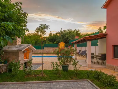 Villa 8 pers. Grubine : piscine privée et jardin : photo 32