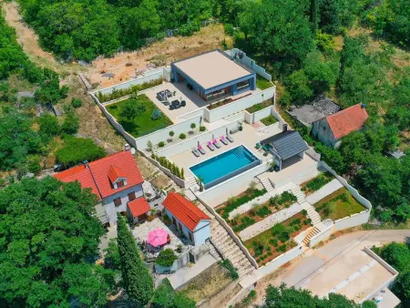 Villa Dobri Dida – Maison 6 pers. piscine et vignobles : photo 2