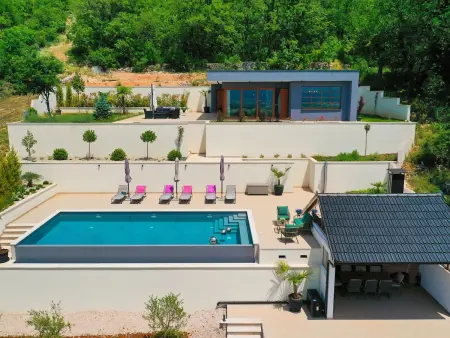 Villa Dobri Dida – Maison 6 pers. piscine et vignobles : photo 8