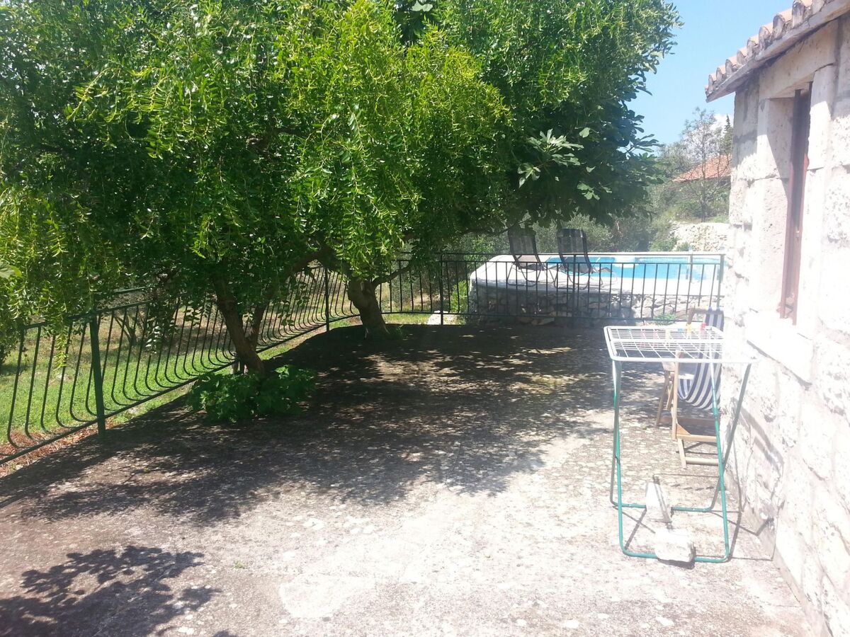 Kastil – Maison 8 pers. avec piscine privée à Zrnovo - Photo 9