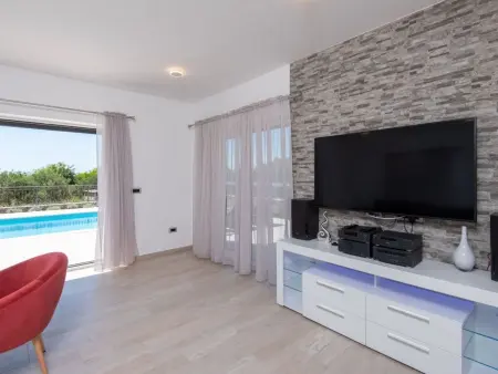 Villa Malsina – Maison 8 pers., piscine chauffée à 150 m de la mer : photo 12