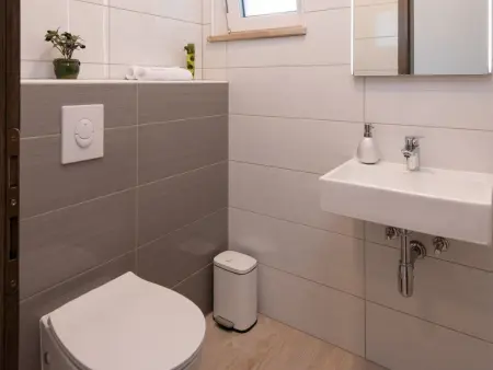 Villa Malsina – Maison 8 pers., piscine chauffée à 150 m de la mer : photo 27