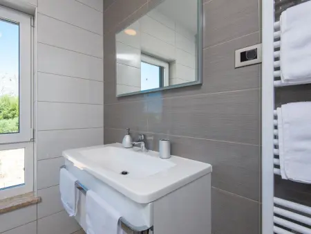 Villa Malsina – Maison 8 pers., piscine chauffée à 150 m de la mer : photo 33