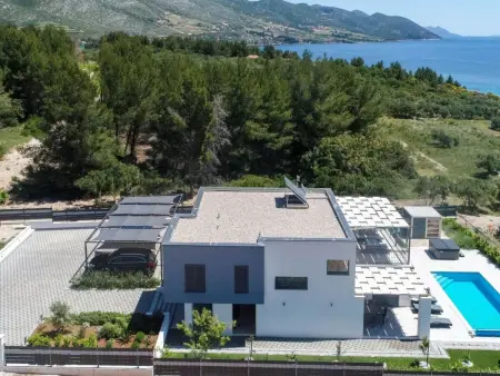 Villa Malsina – Maison 8 pers., piscine chauffée à 150 m de la mer : photo 48