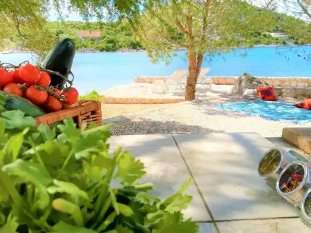 Maison avec plage privée à Putniković : photo 14