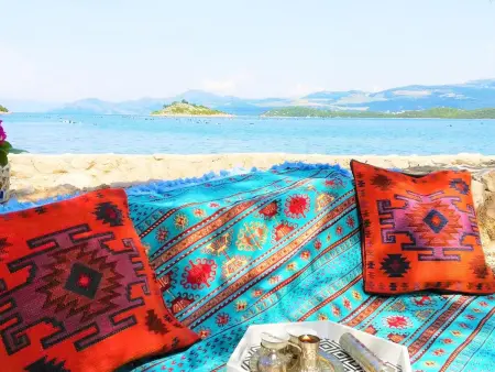 Maison avec plage privée à Putniković : photo 20