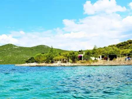 Maison avec plage privée à Putniković : photo 22