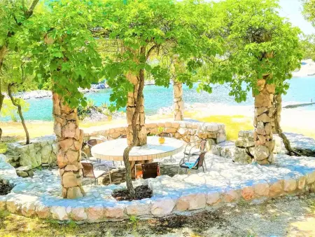 Maison avec plage privée à Putniković : photo 33